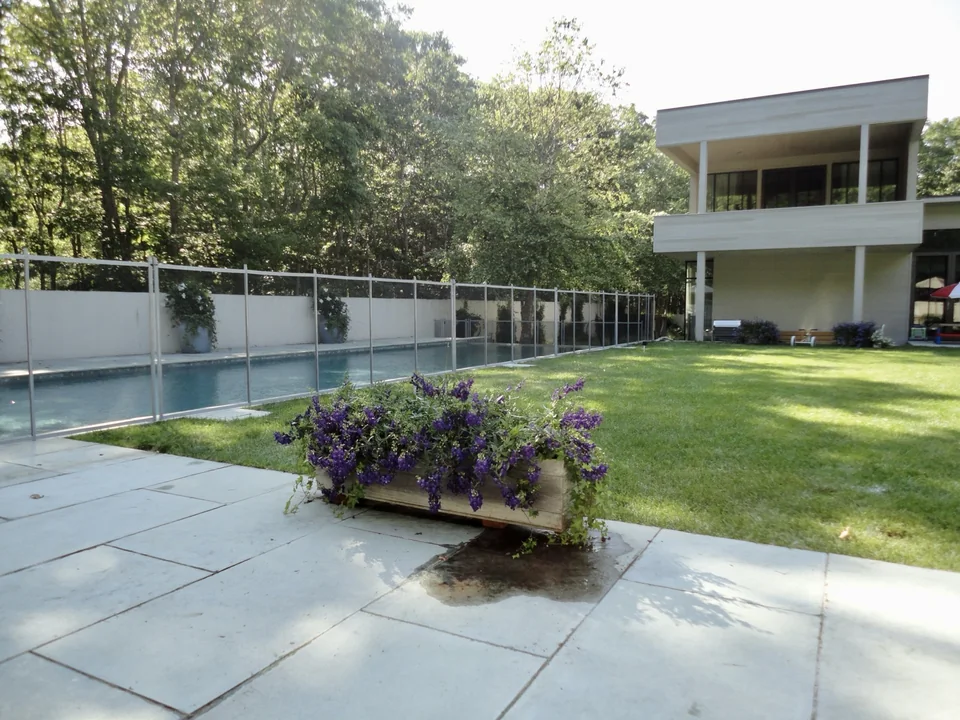 4' Guardian Vanishing Pool Fence — East Hampton, NY