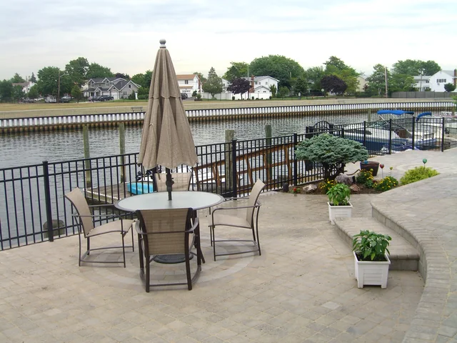 Waterfront Aluminum Fence & Railings in Seaford, New York